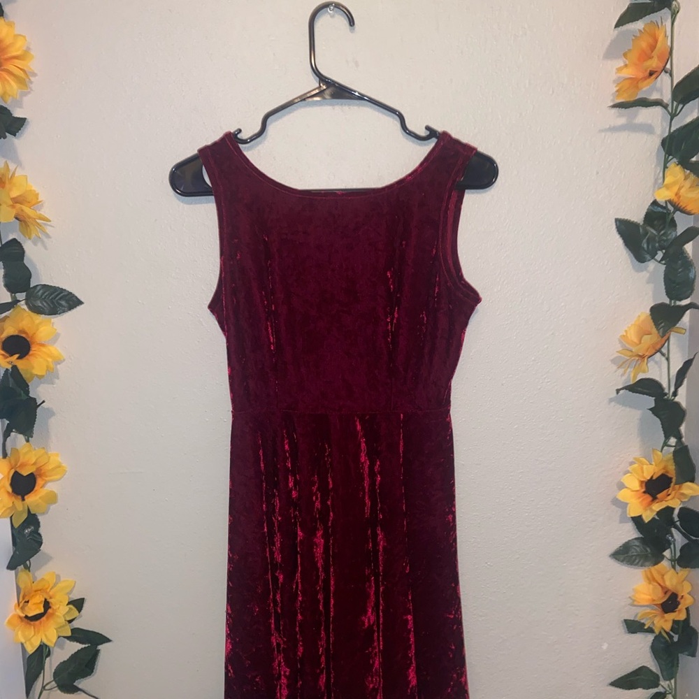 Red velvet mini dress - Picture 5 of 5